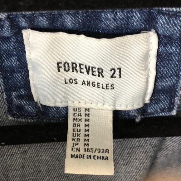 Distressed jean jacket - Picture 3 of 3